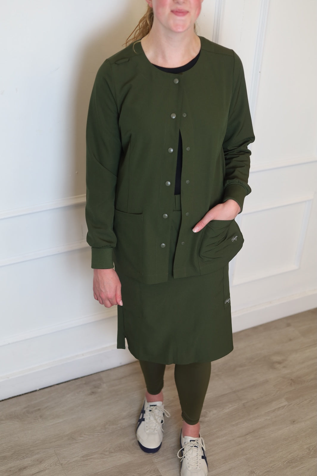 Original Collection | 3-Pocket Snap Front Scrub Jacket | Olive Green