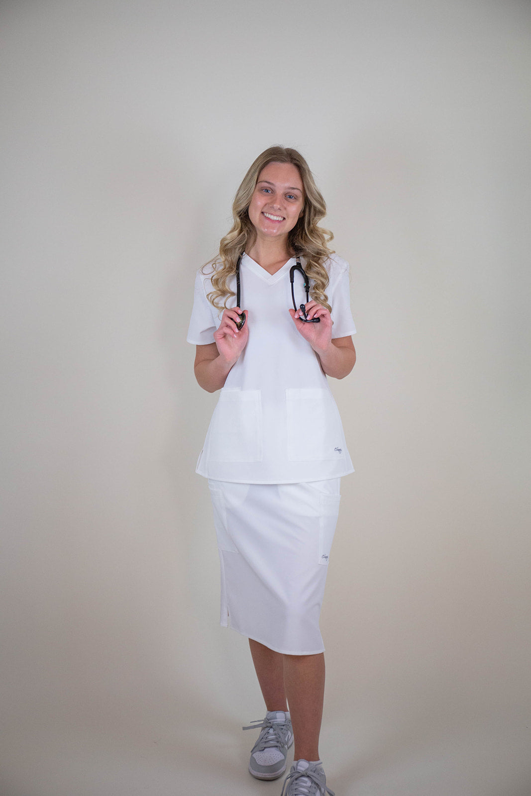 white scrub dress Women's Fitted Midriff - 2810 Back darts for a flattering fit Cherokee Workwear Originals Ultra Women's